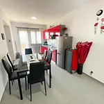 Avi Apartmán